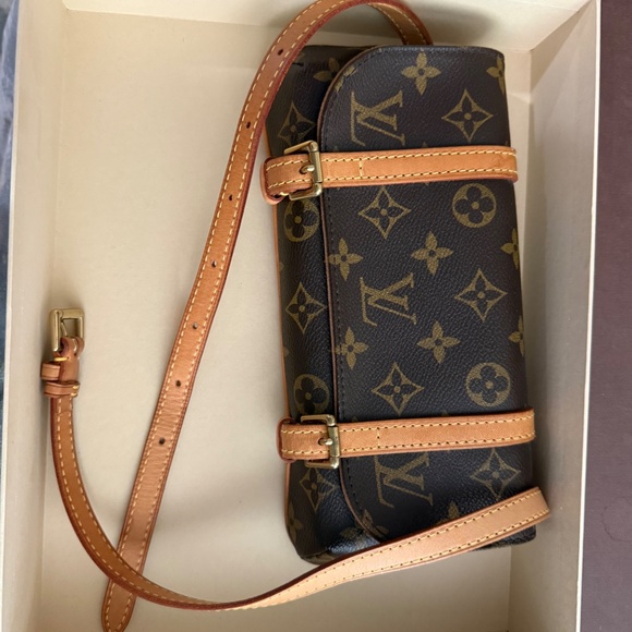 Louis Vuitton Monogram Leather Double Buckle Bum Fanny Pack Waist Belt Bag - Picture 3 of 4